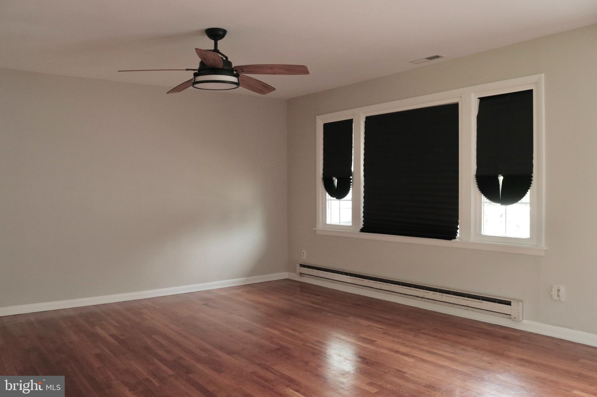 225 N Locust Ave