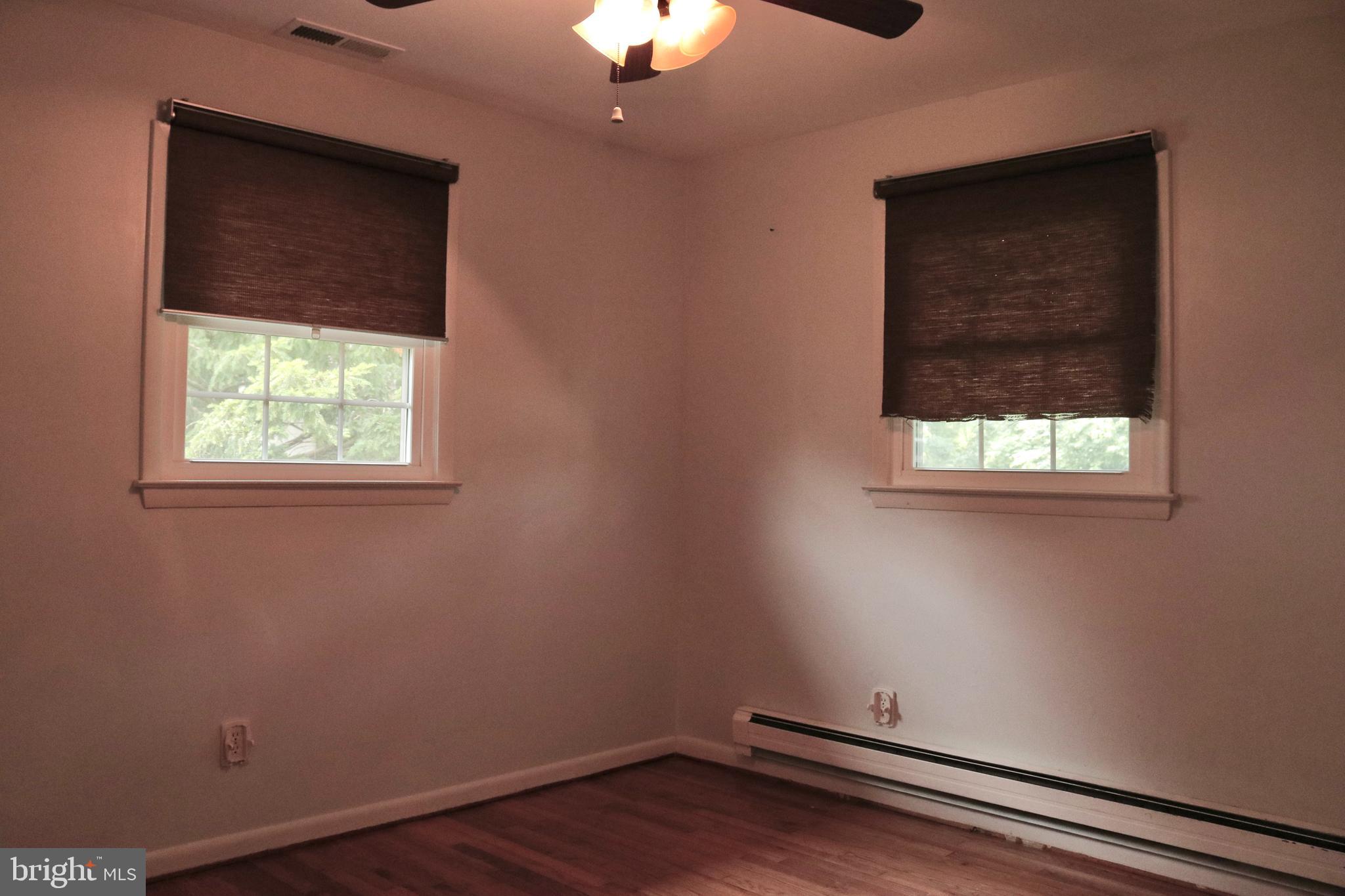 225 N Locust Ave