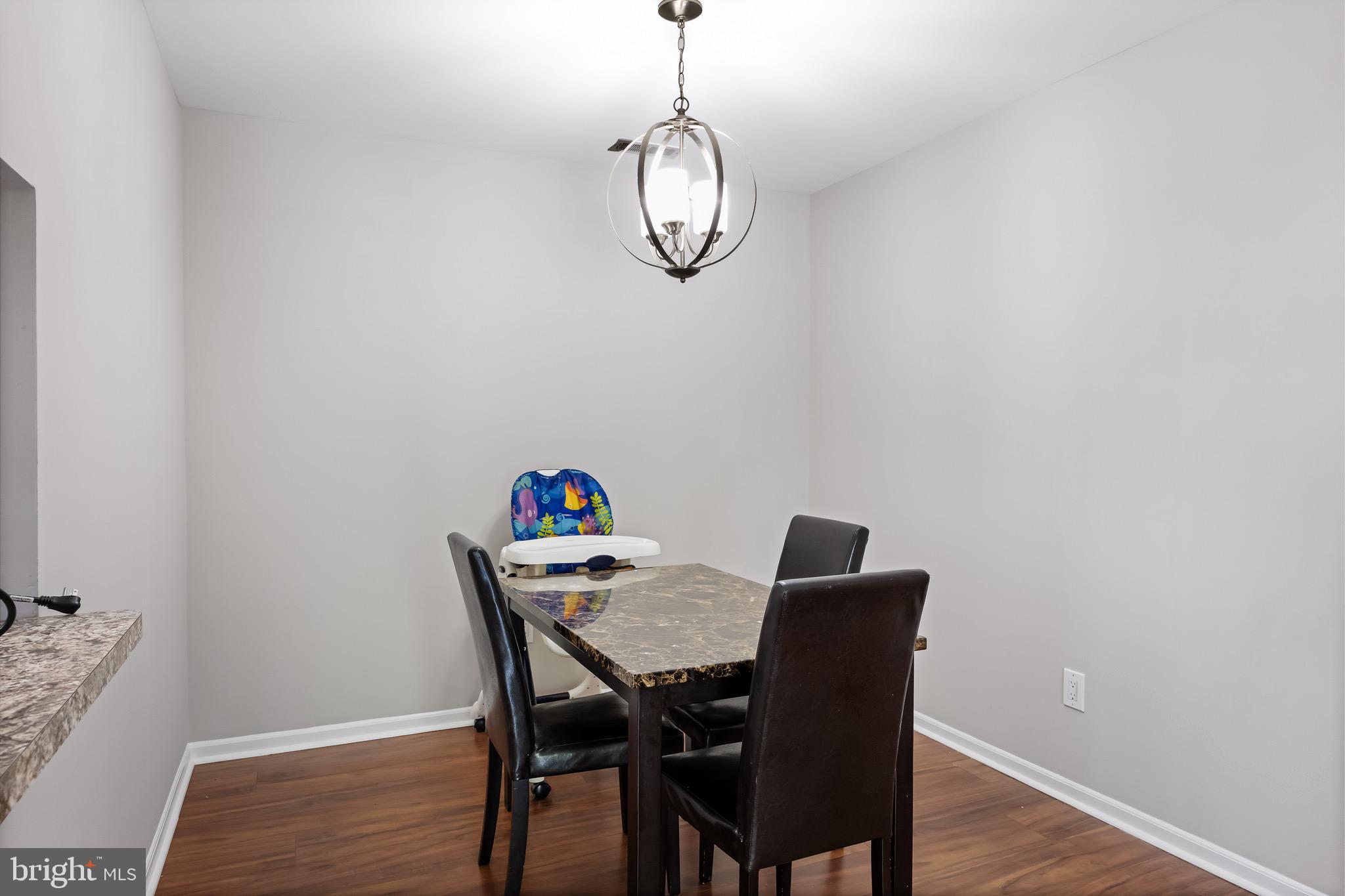 3806-B Saxony Dr