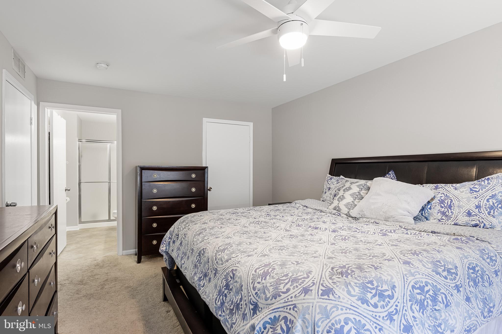 3806-B Saxony Dr