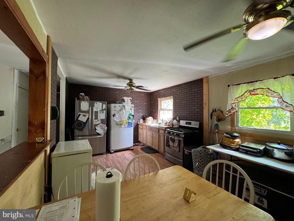 402 LOUISIANA TRAIL
