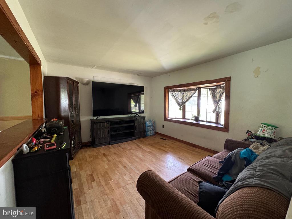 402 LOUISIANA TRAIL