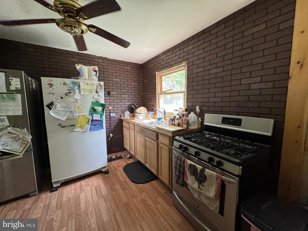 402 LOUISIANA TRAIL