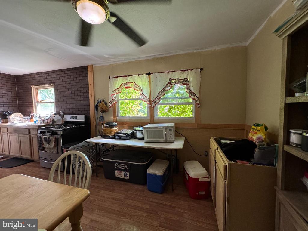 402 LOUISIANA TRAIL