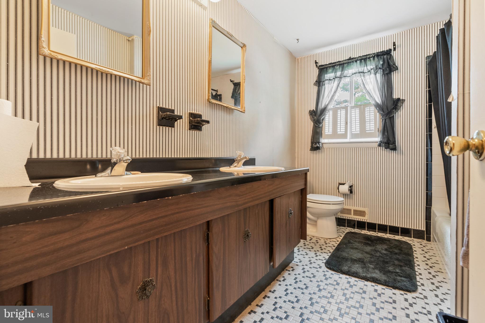 9 Everington Rd
