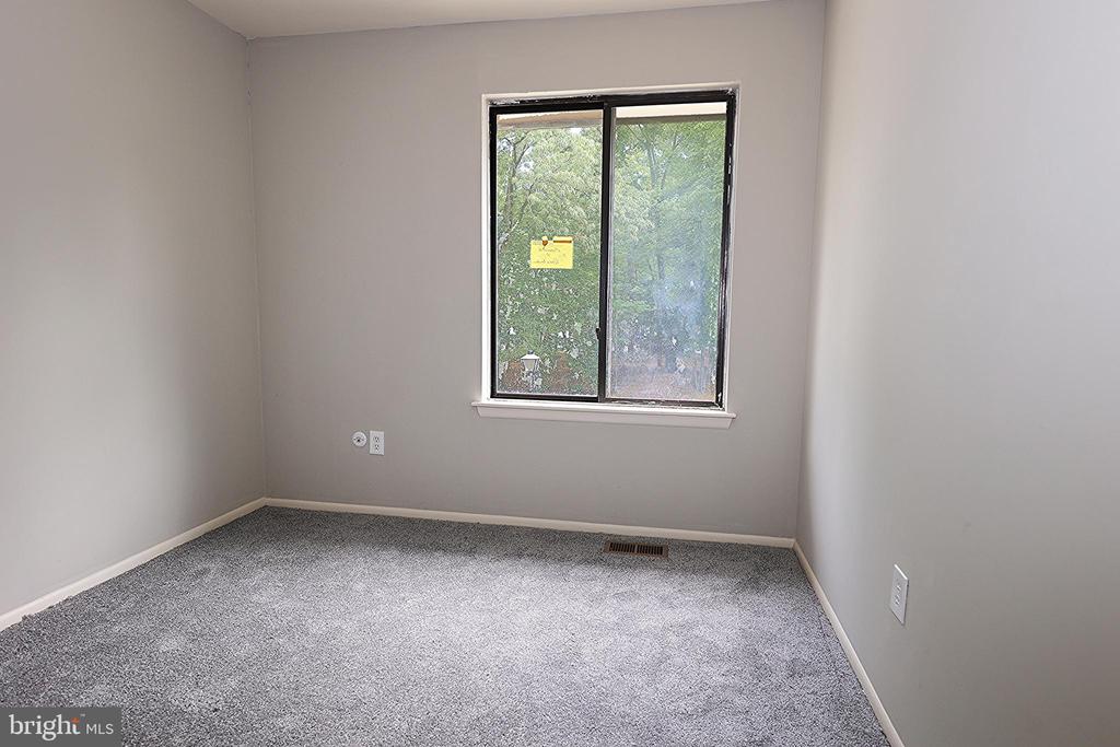 11 Sycamore Ct