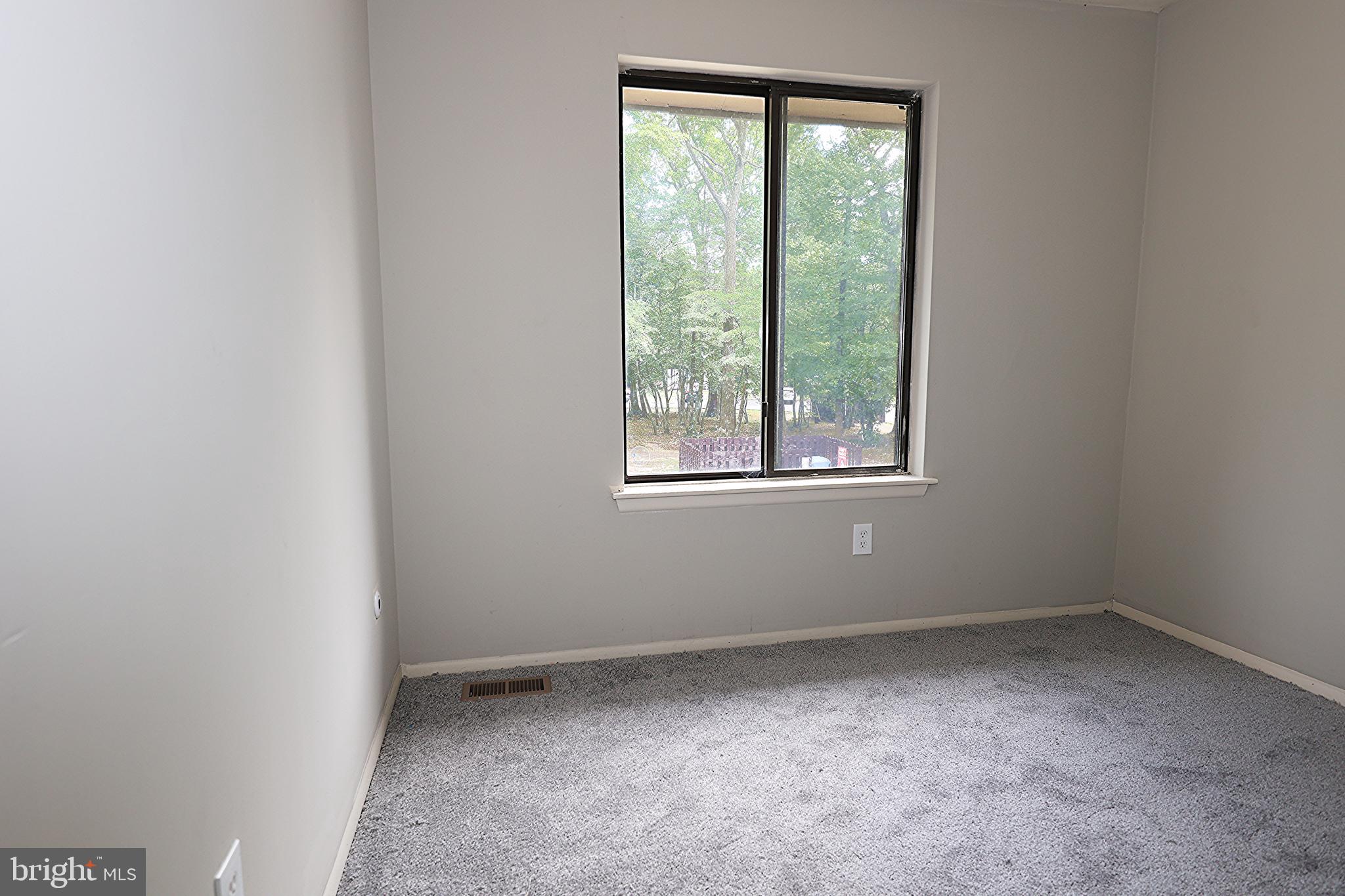 11 Sycamore Ct