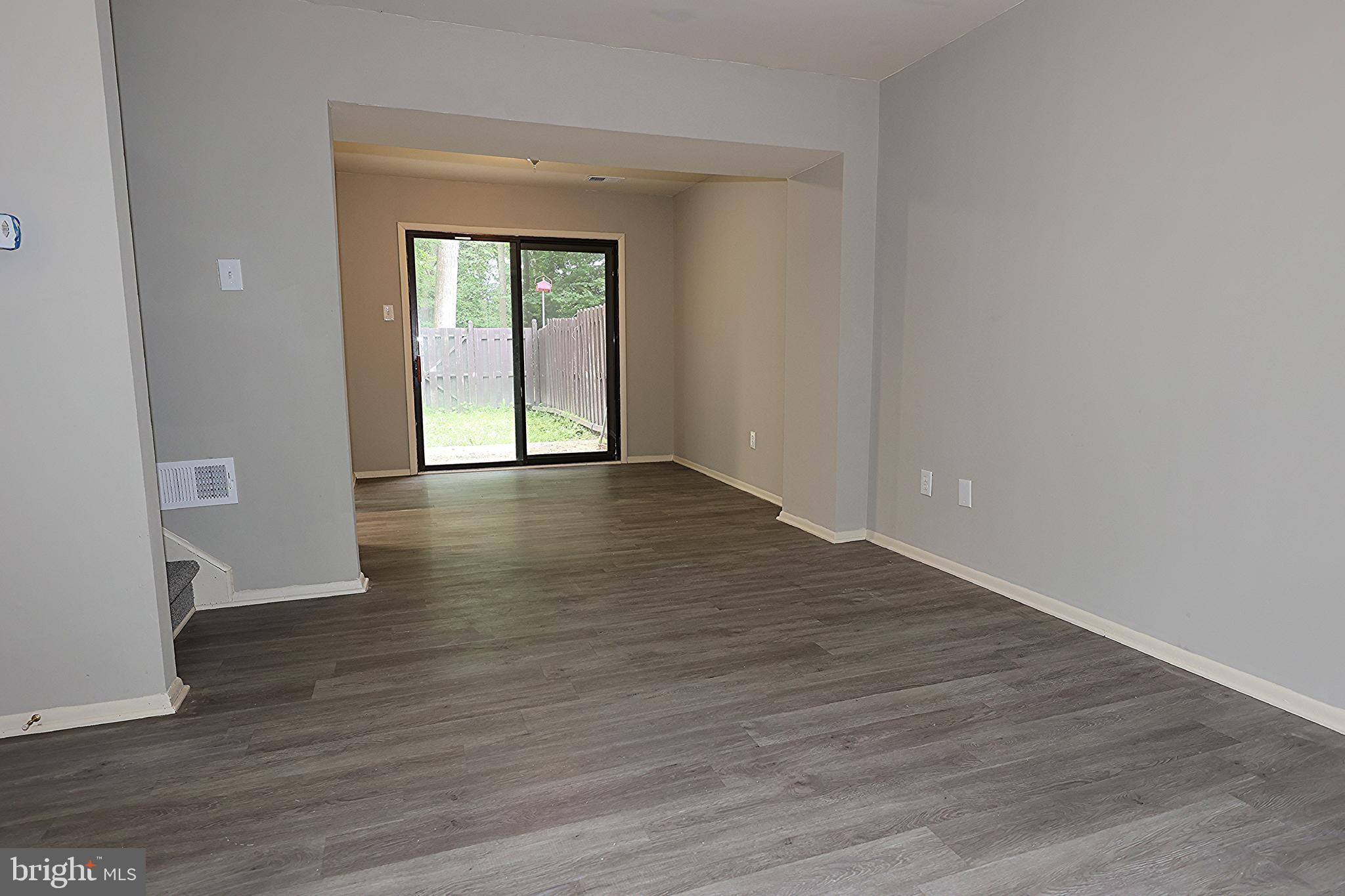 11 Sycamore Ct