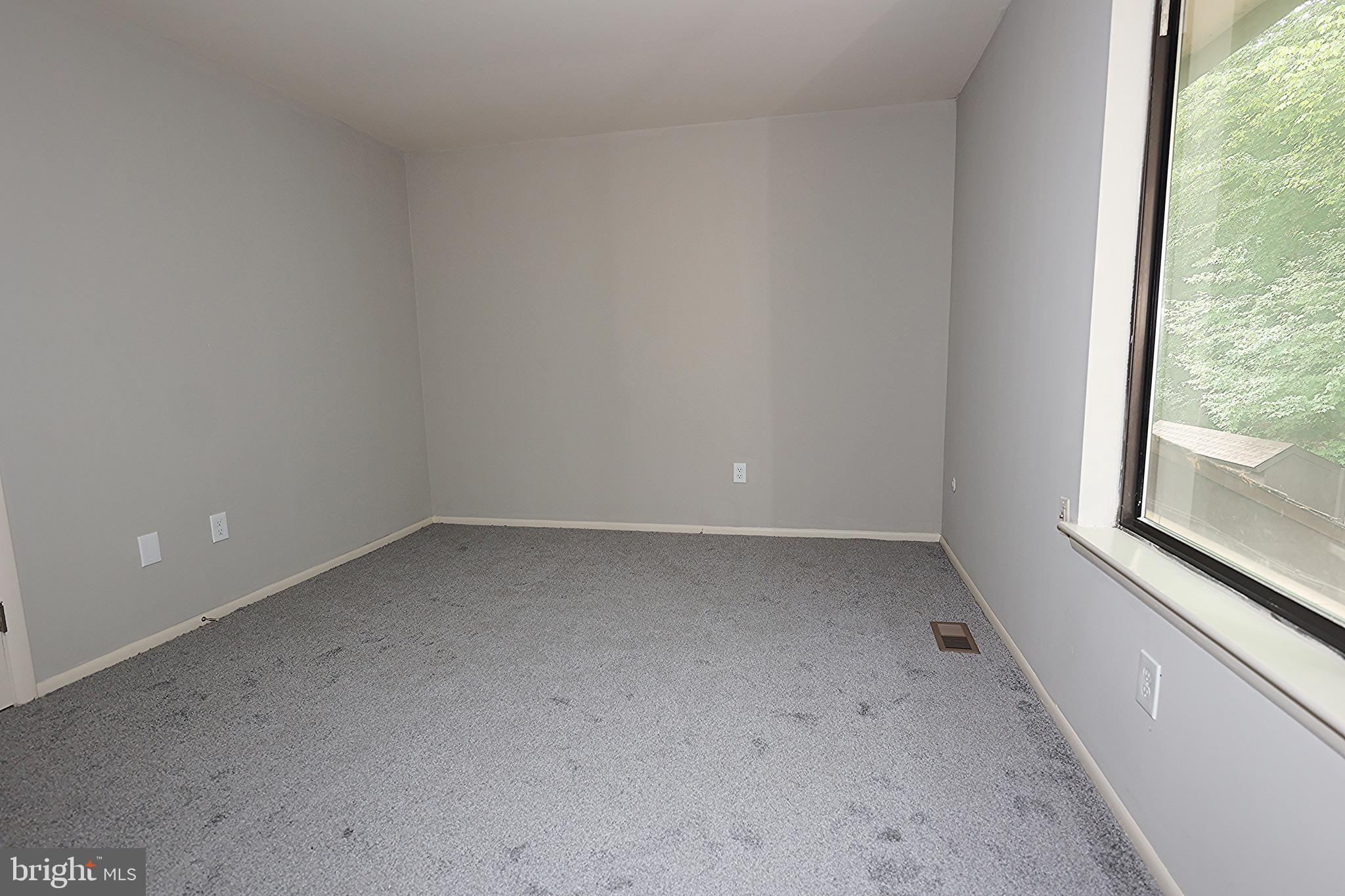 11 Sycamore Ct