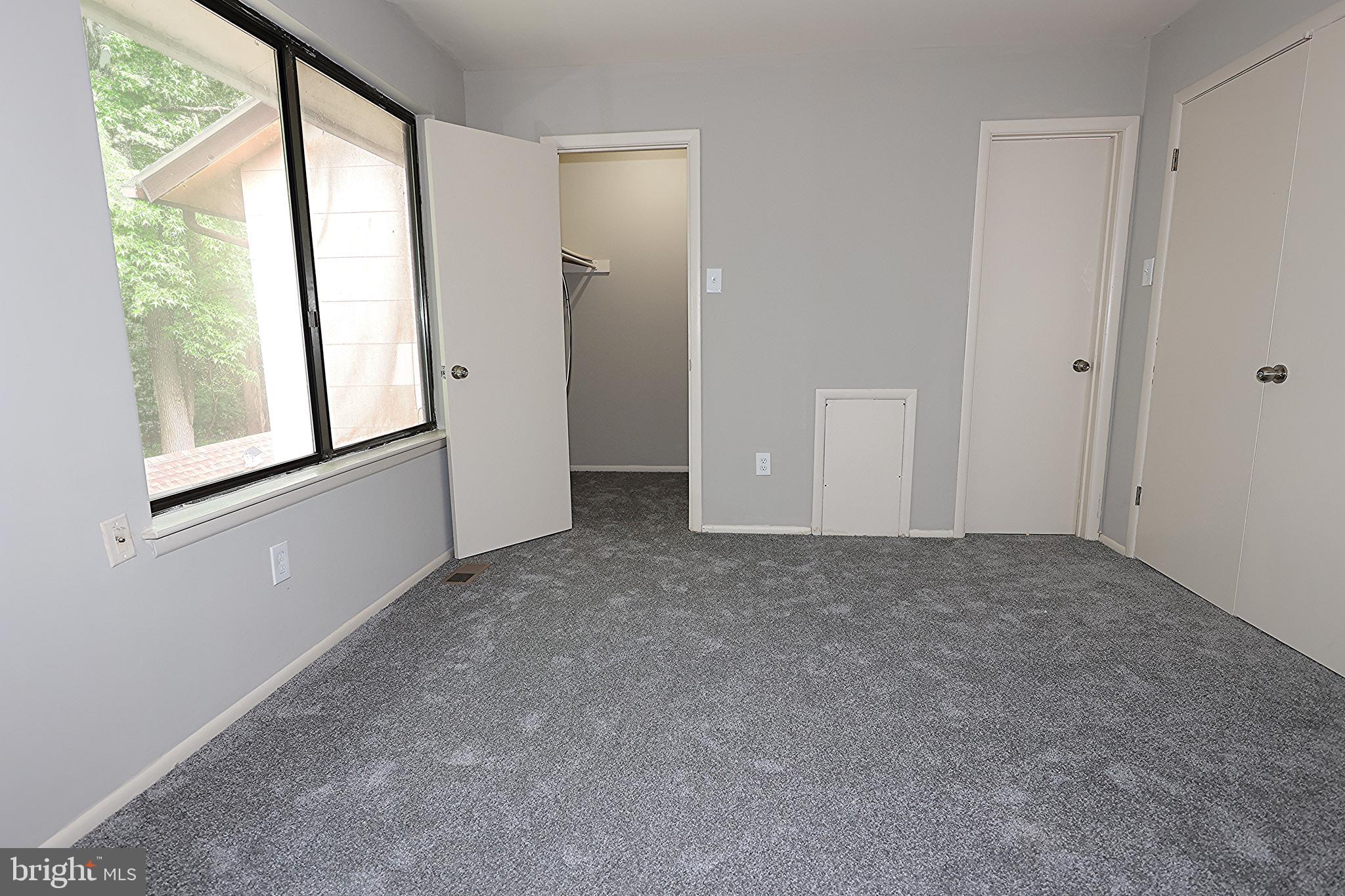 11 Sycamore Ct