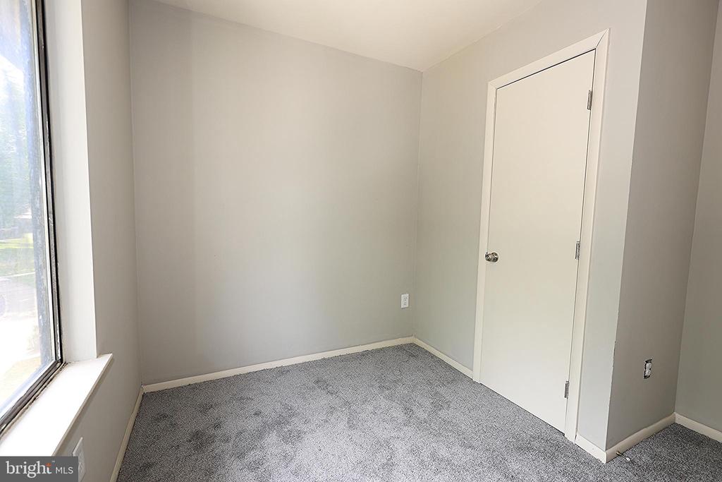 11 Sycamore Ct