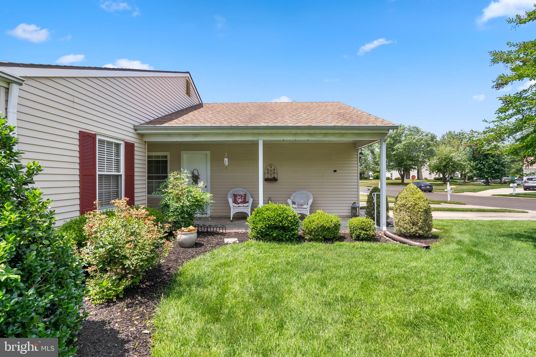 13 E Berwin Way