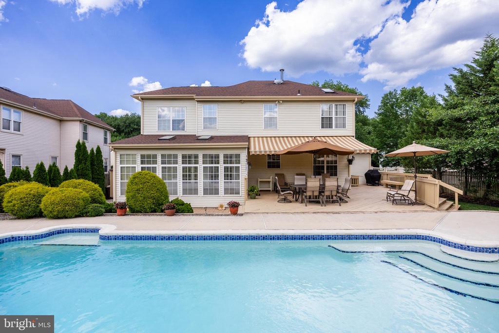 108 W Dominion Dr