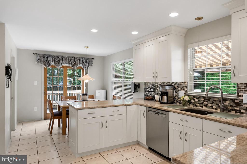 108 W Dominion Dr