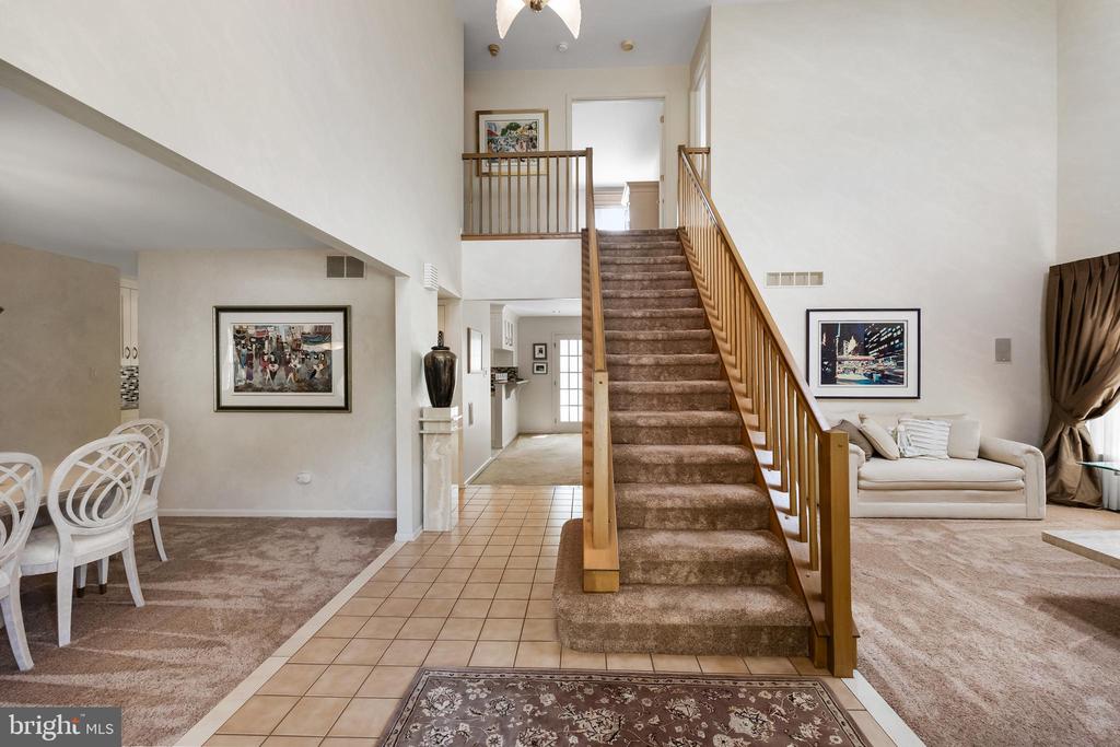108 W Dominion Dr