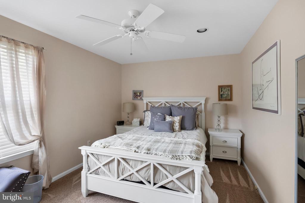 108 W Dominion Dr