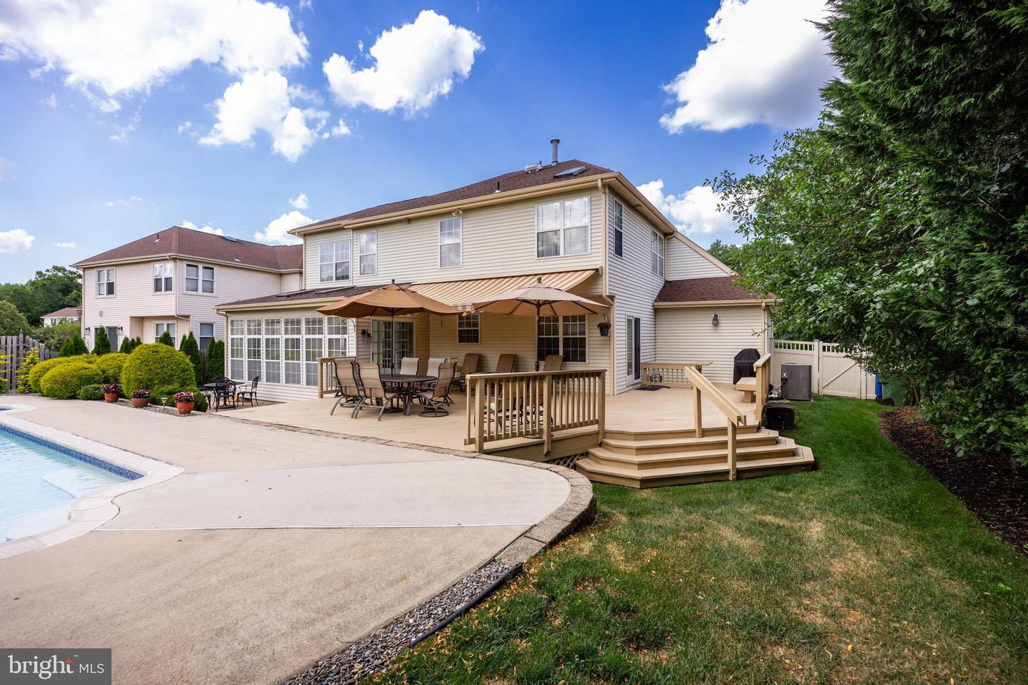 108 W Dominion Dr