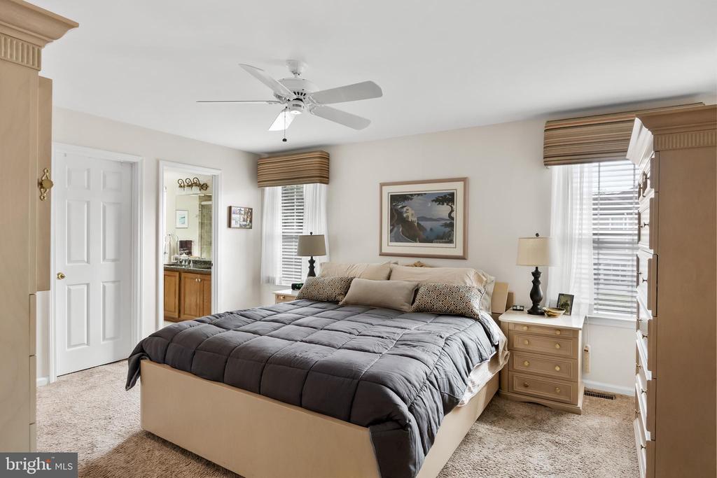 108 W Dominion Dr
