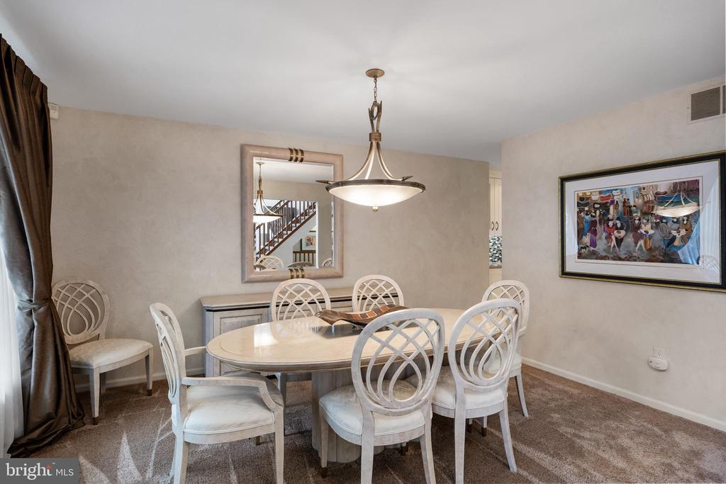 108 W Dominion Dr