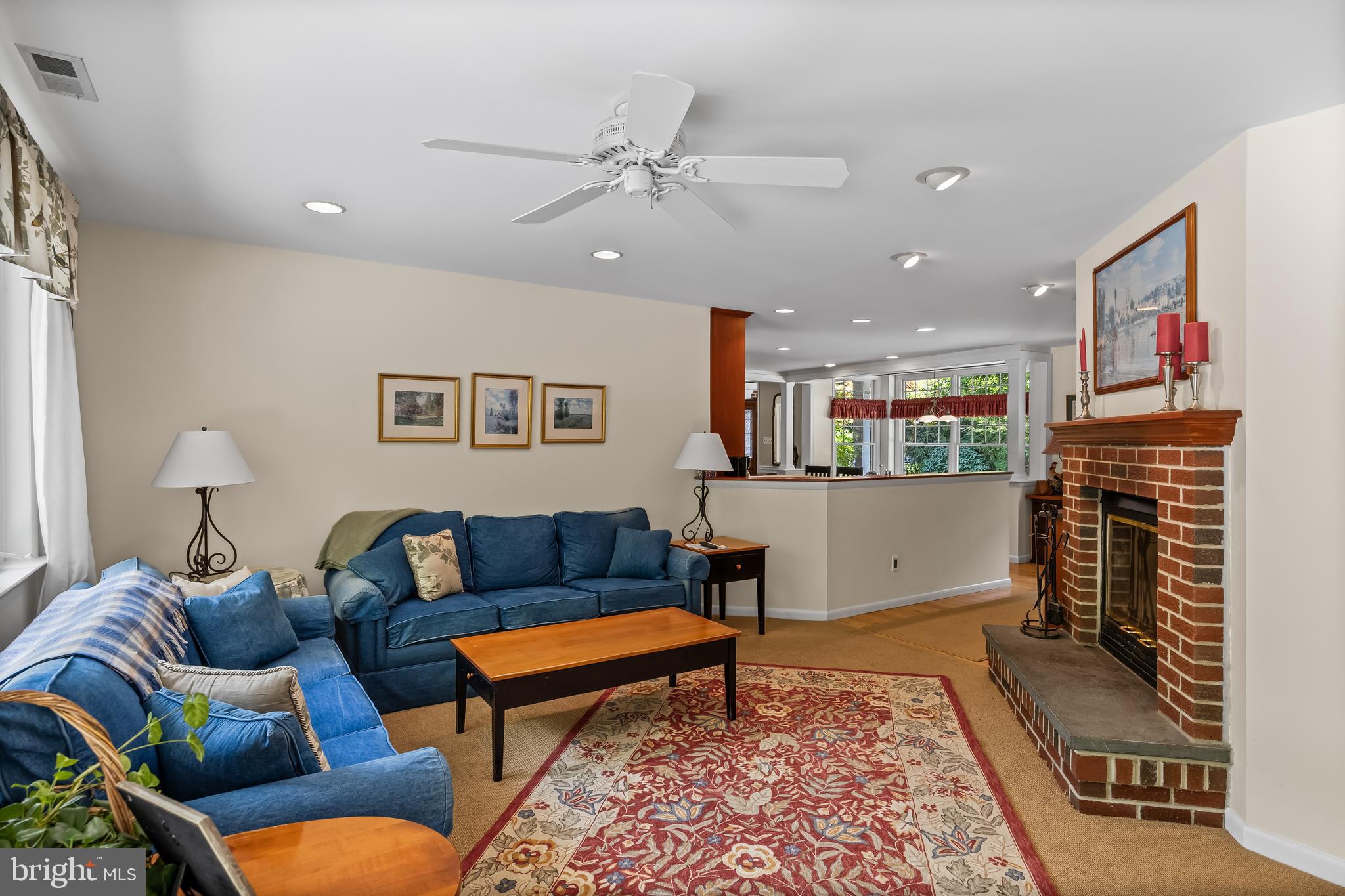 528 N Elmwood Rd