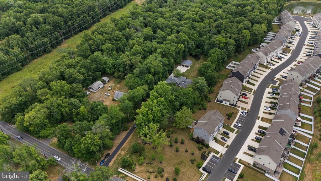 528 N Elmwood Rd
