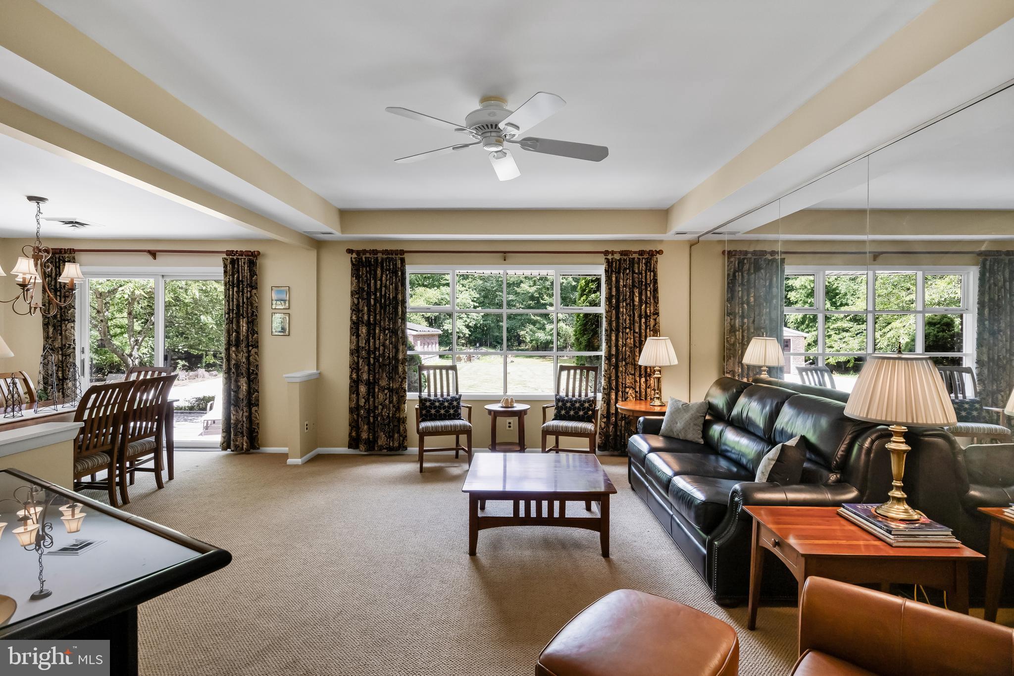 528 N Elmwood Rd