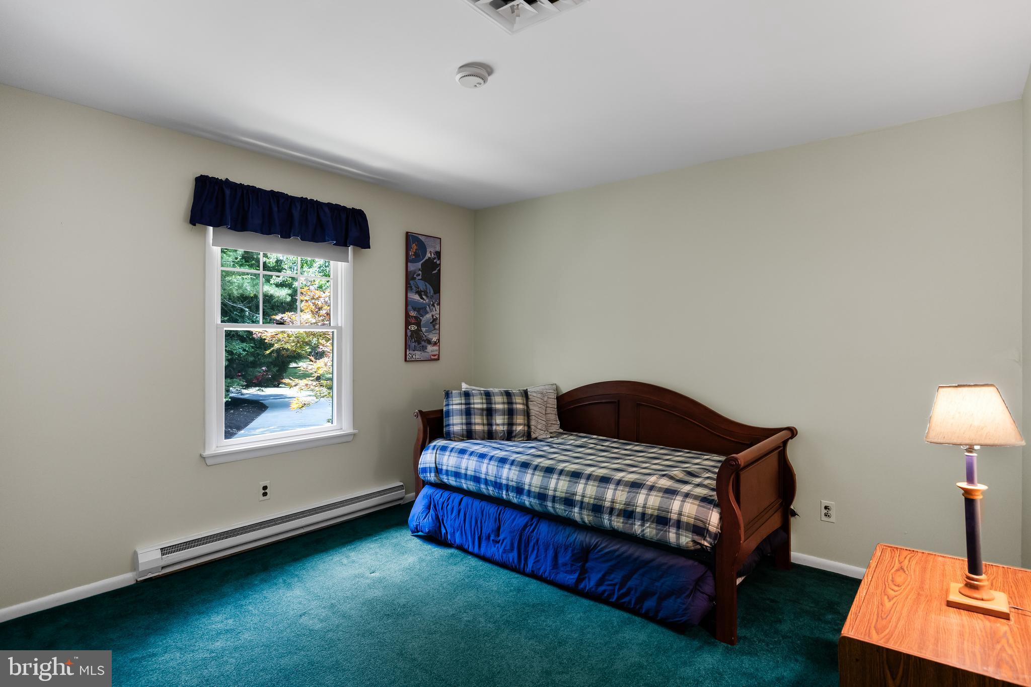 528 N Elmwood Rd