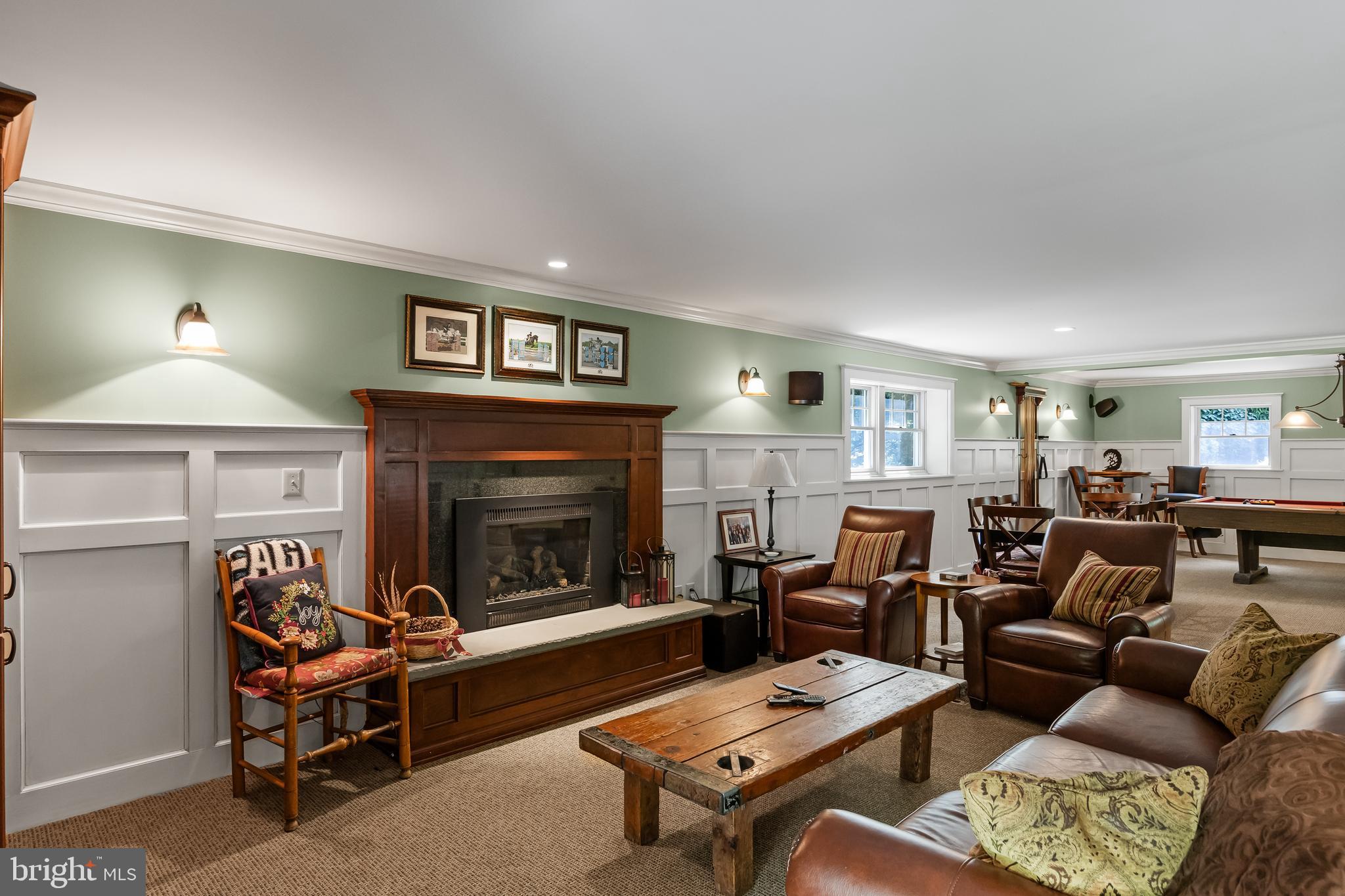 528 N Elmwood Rd