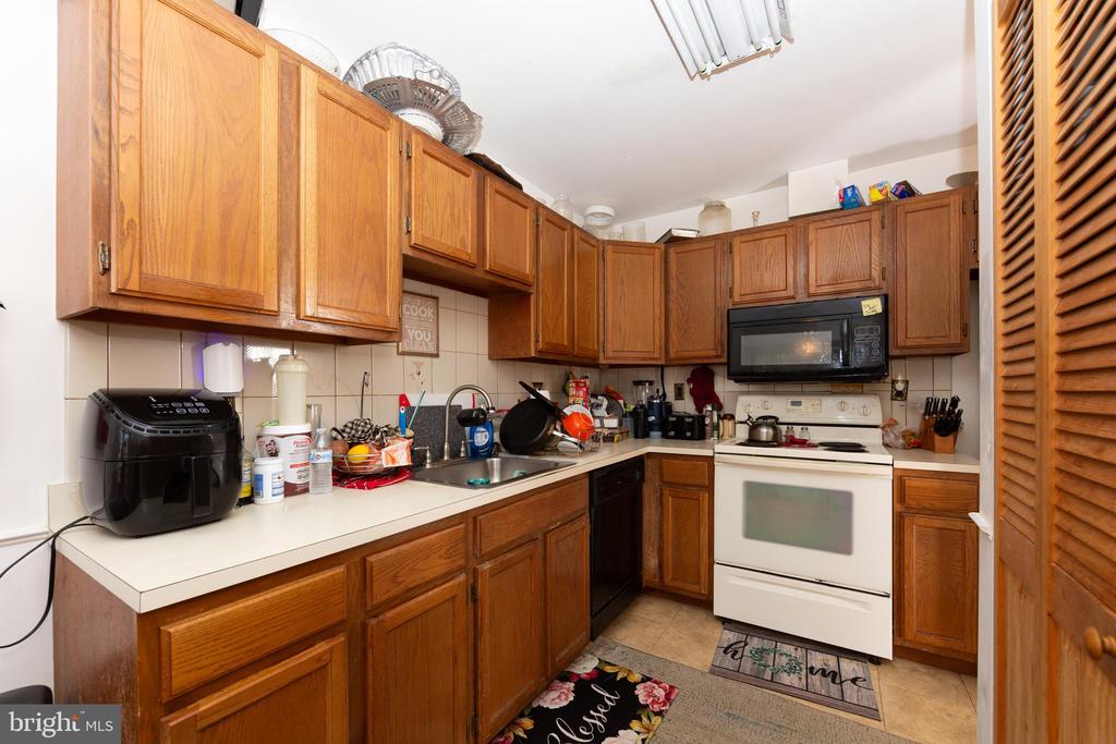 152 N HILL DRIVE