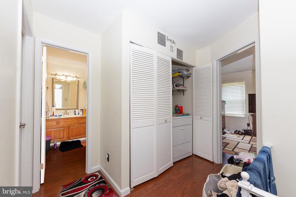 152 N HILL DRIVE