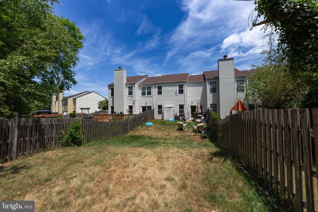 152 N HILL DRIVE
