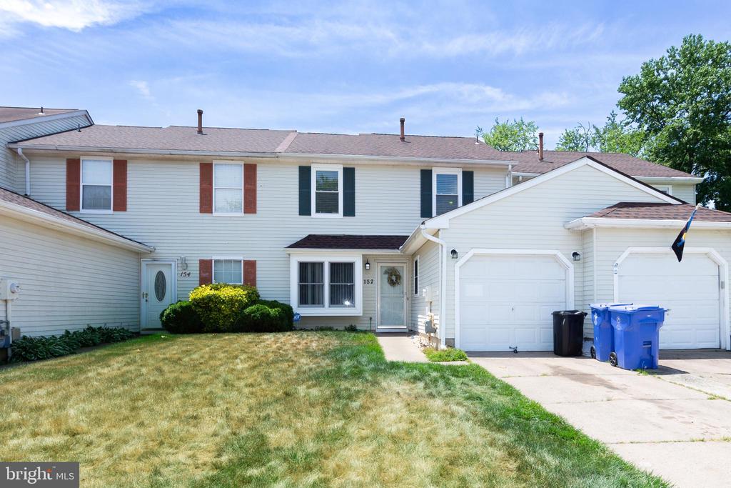 152 N HILL DRIVE