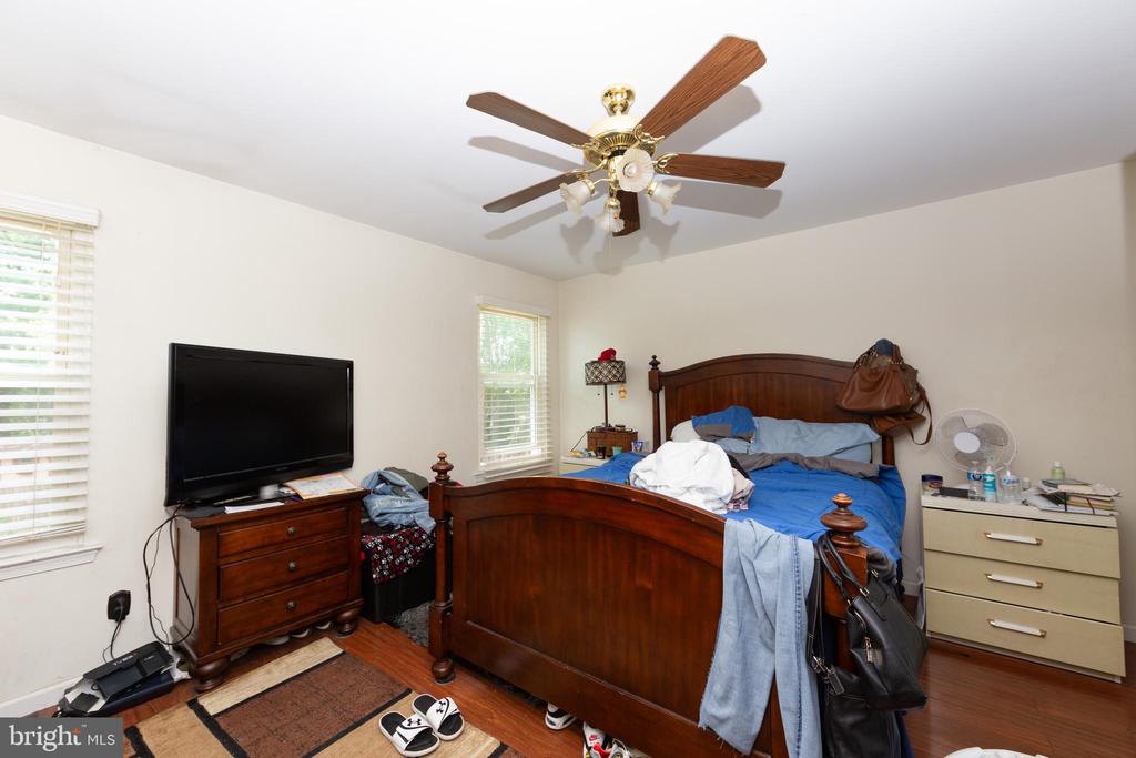 152 N HILL DRIVE