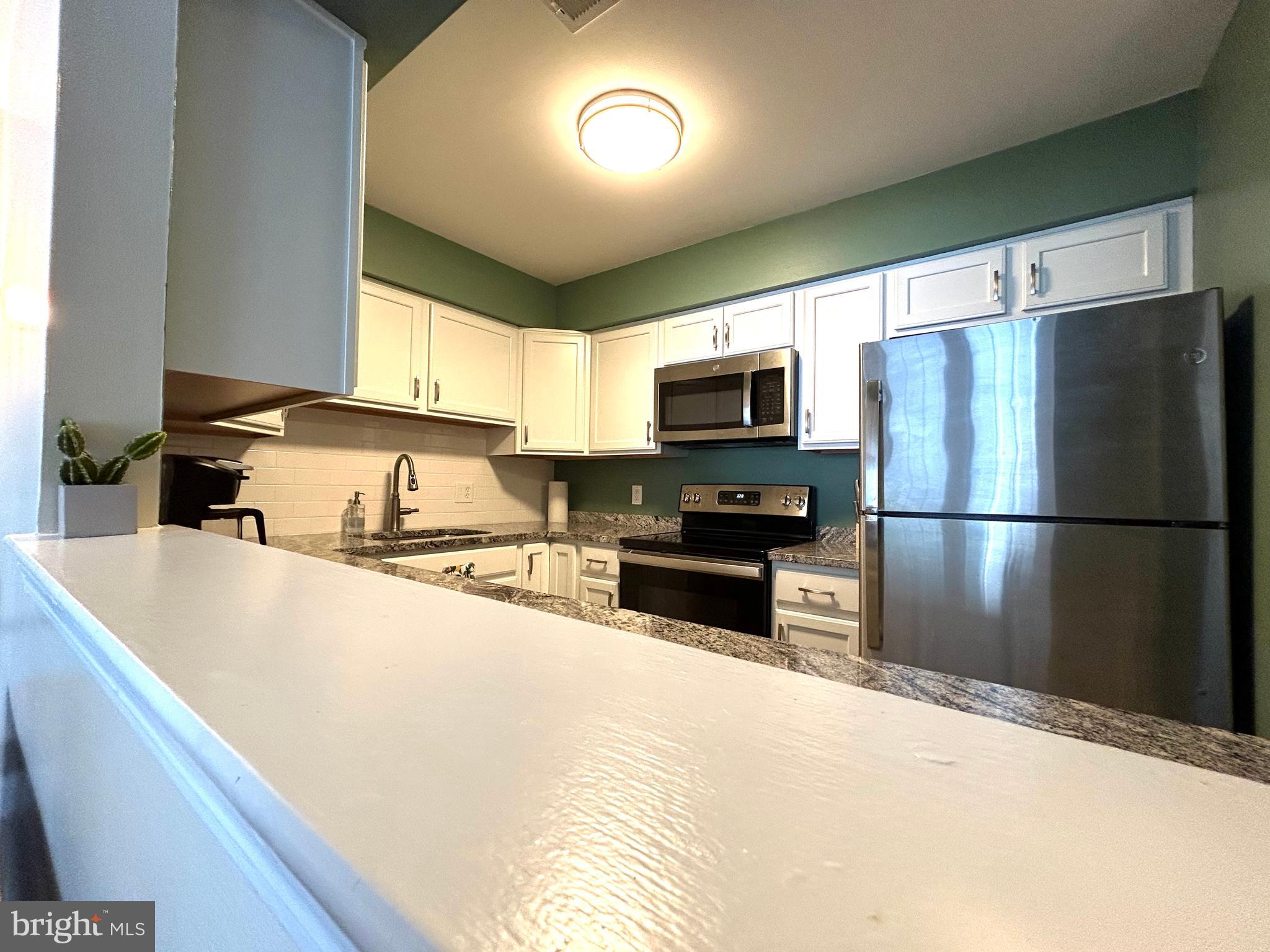 38 Bridgewater Dr