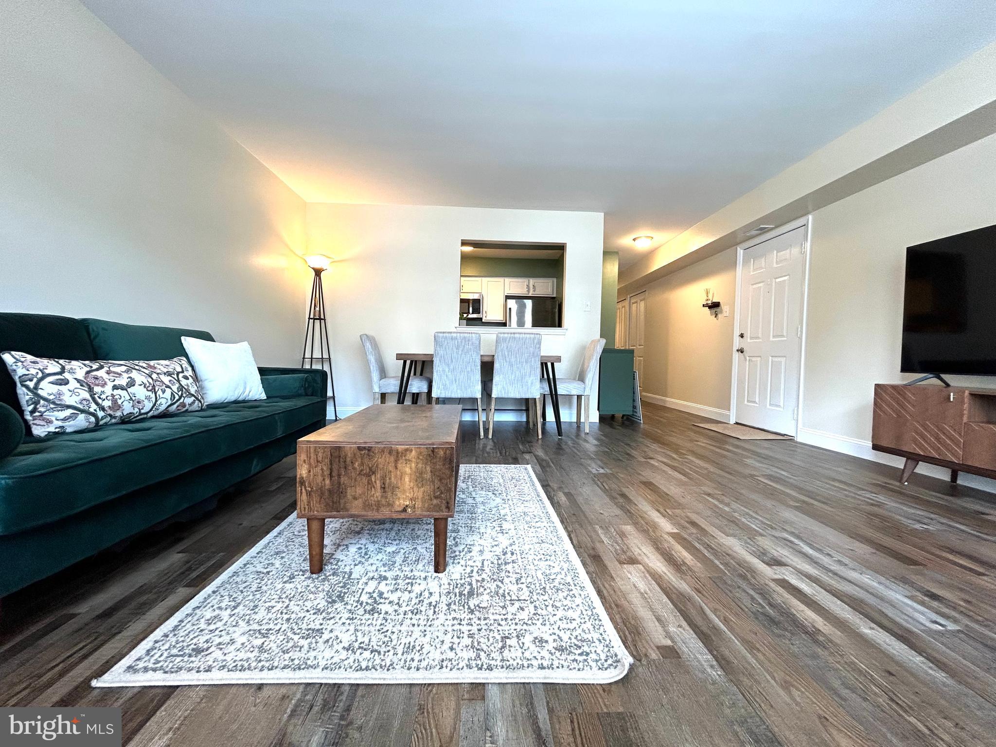 38 Bridgewater Dr