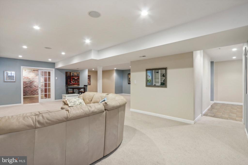 14 Somerton Sq