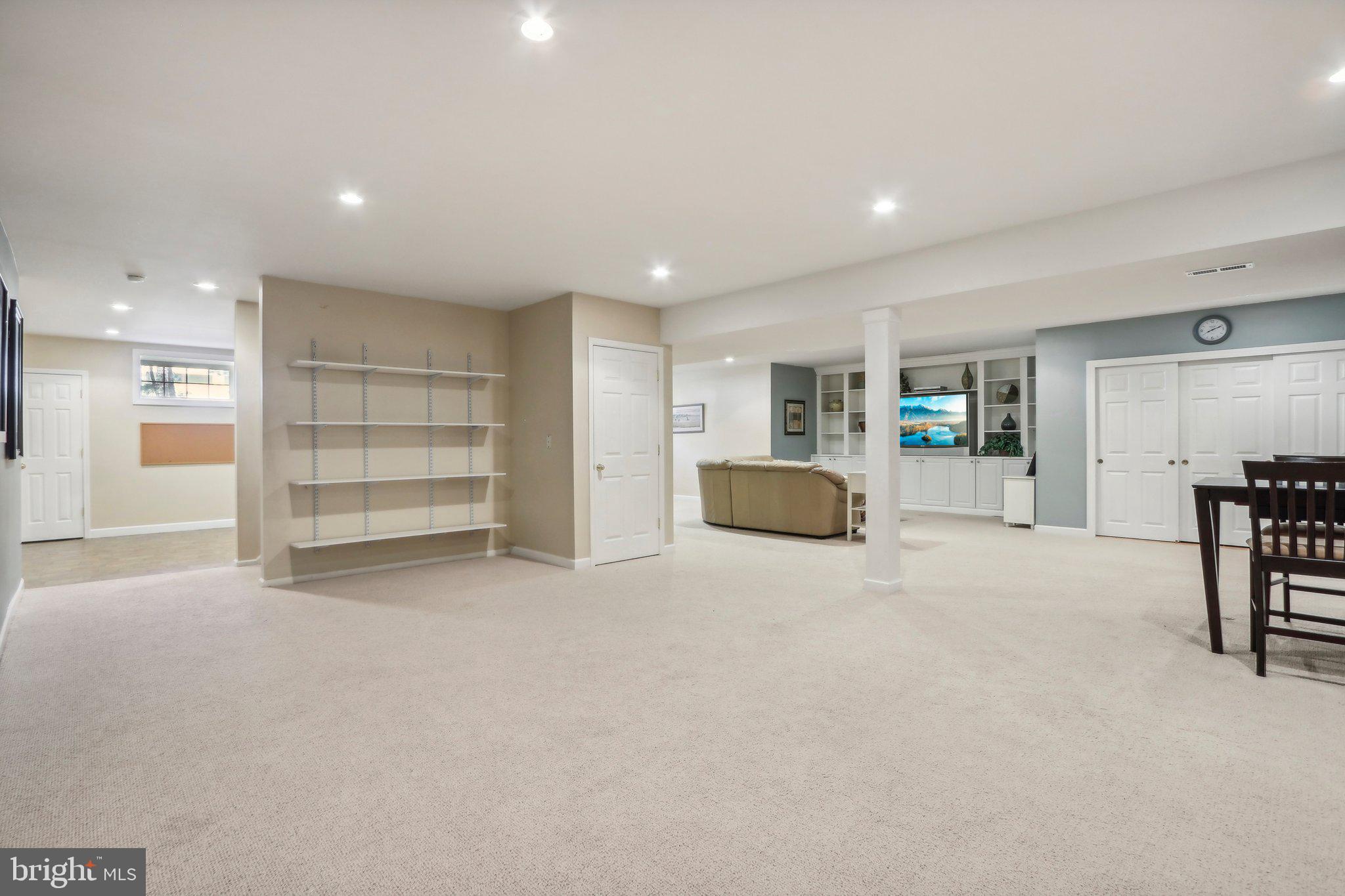 14 Somerton Sq