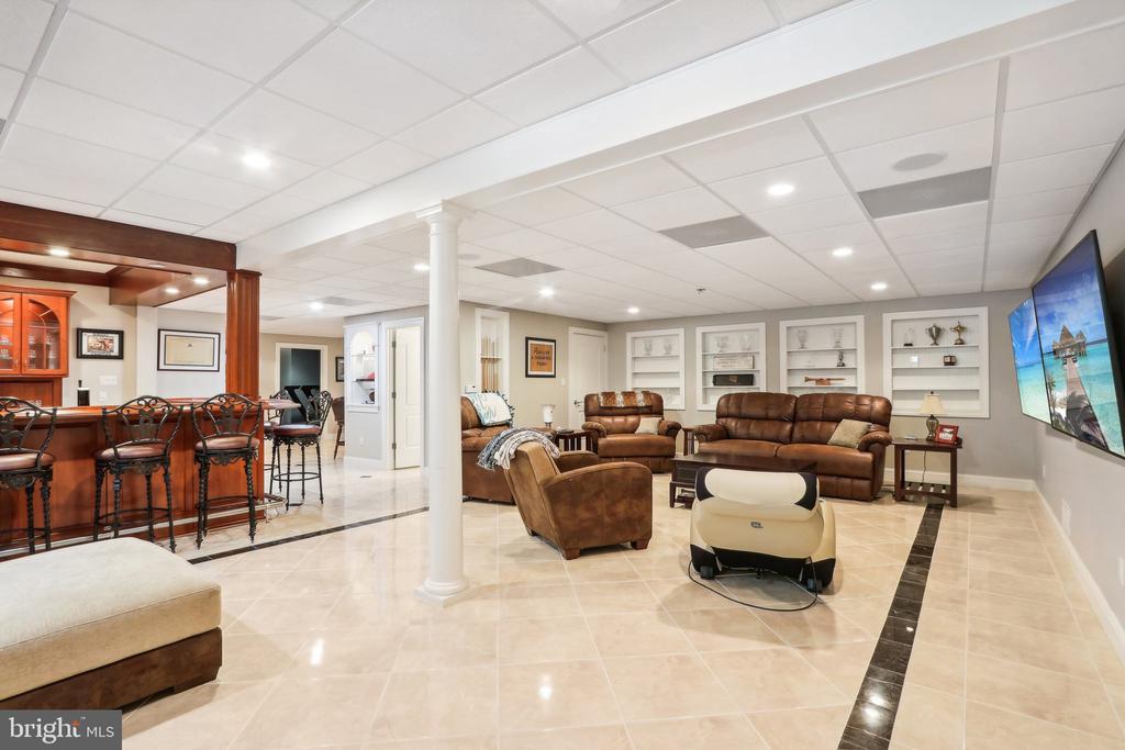 12 Brookwood Dr