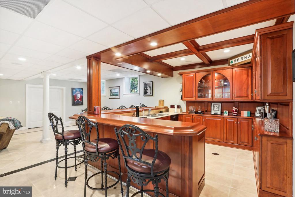 12 Brookwood Dr
