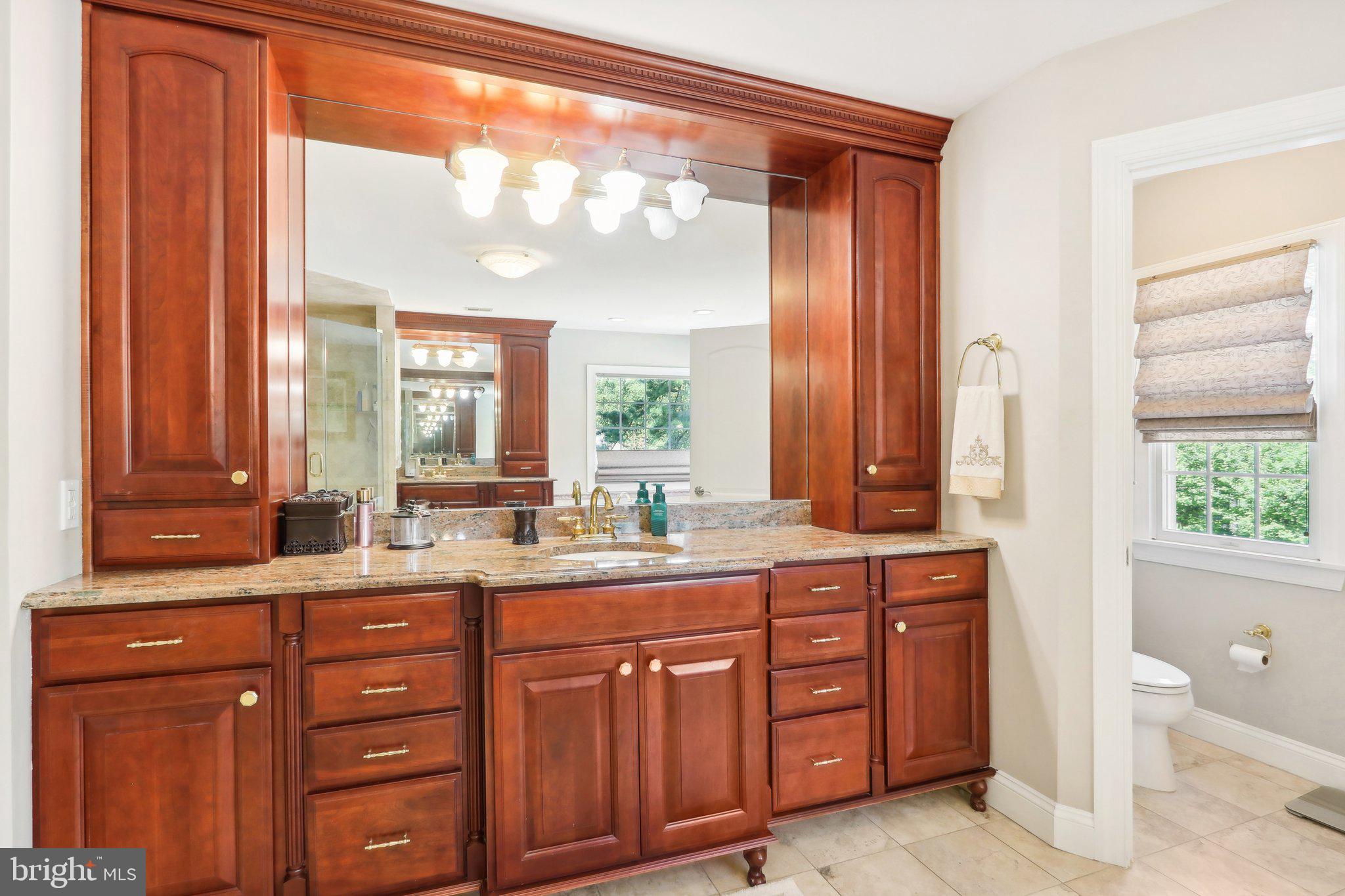 12 Brookwood Dr