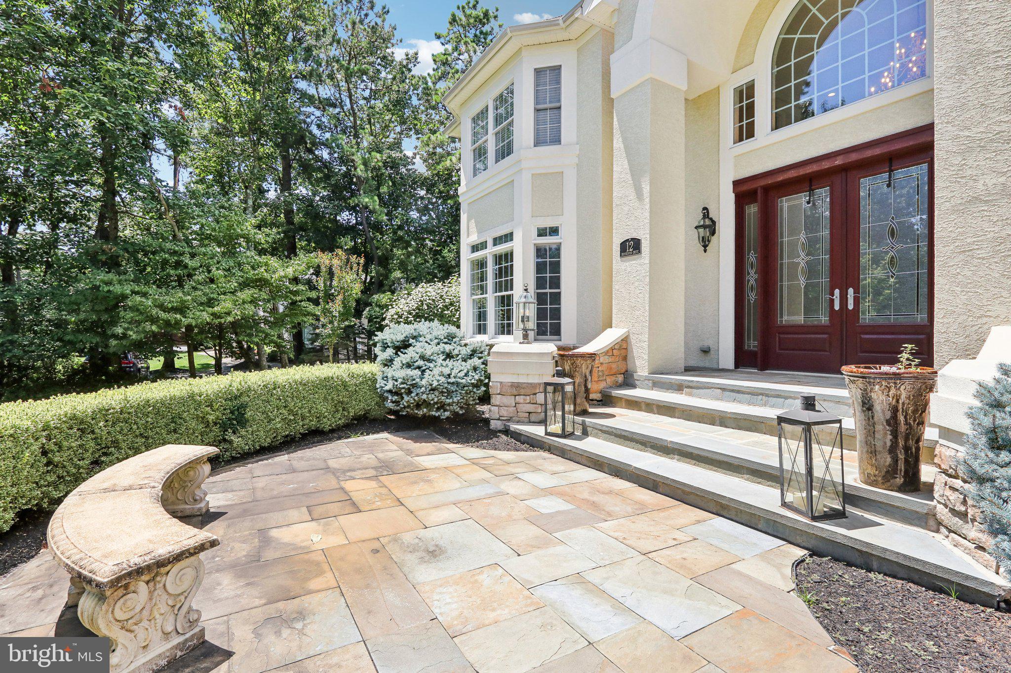 12 Brookwood Dr
