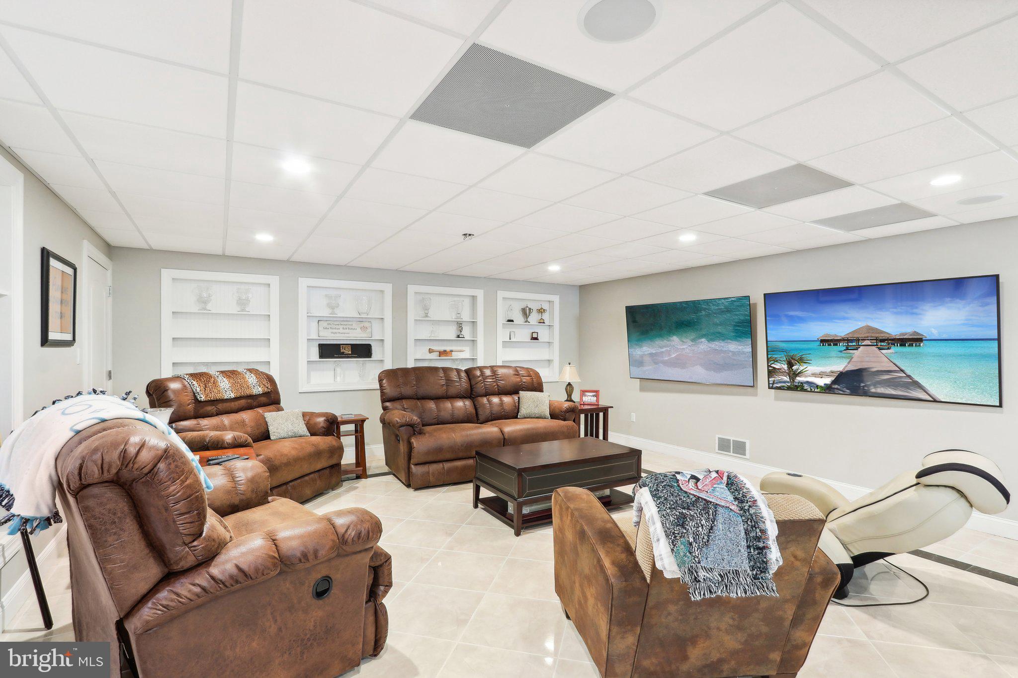 12 Brookwood Dr