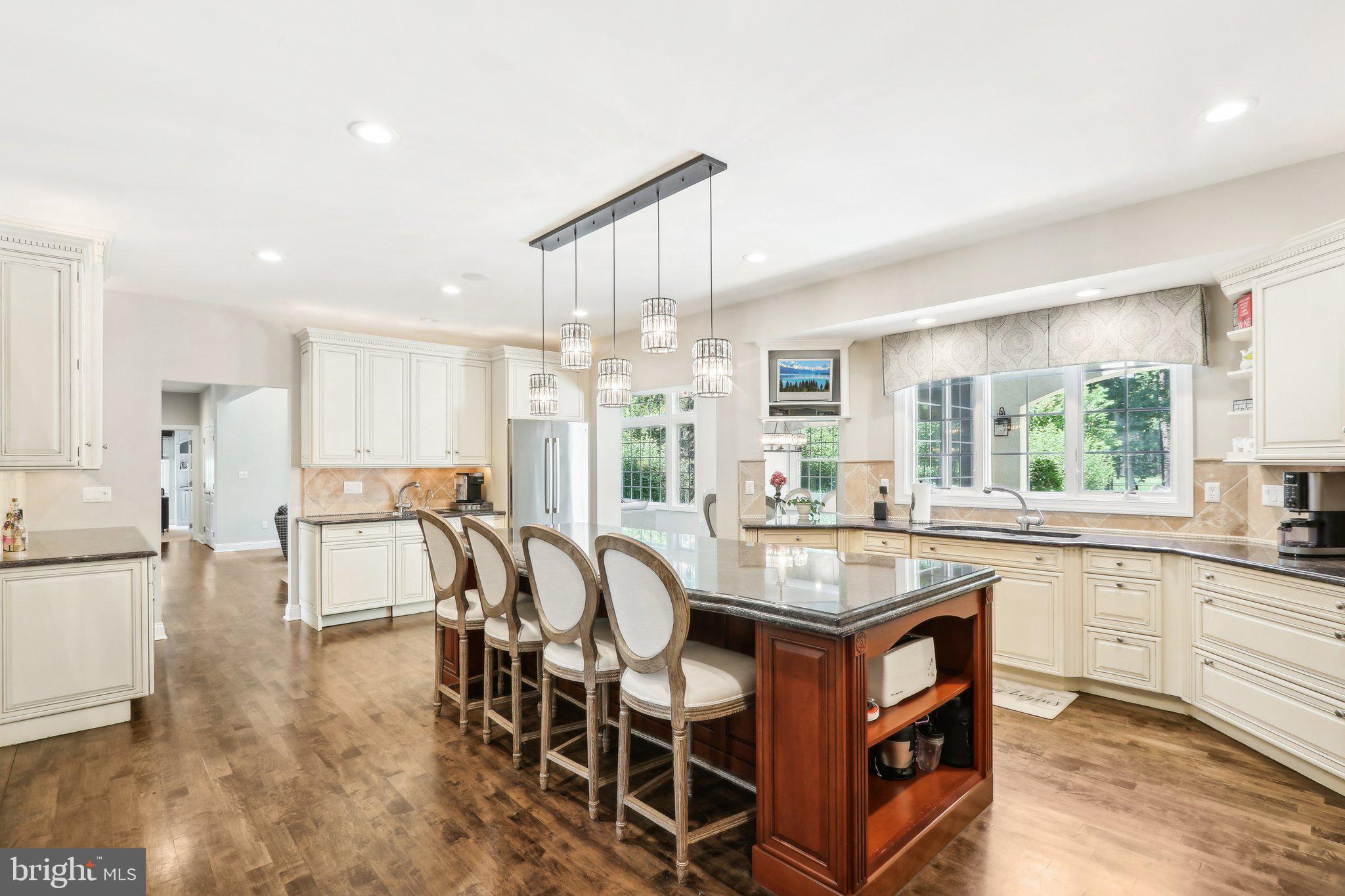 12 Brookwood Dr