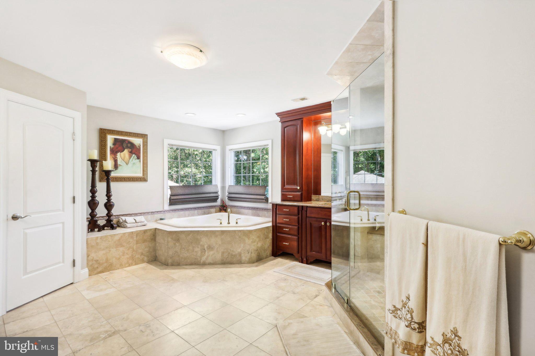 12 Brookwood Dr