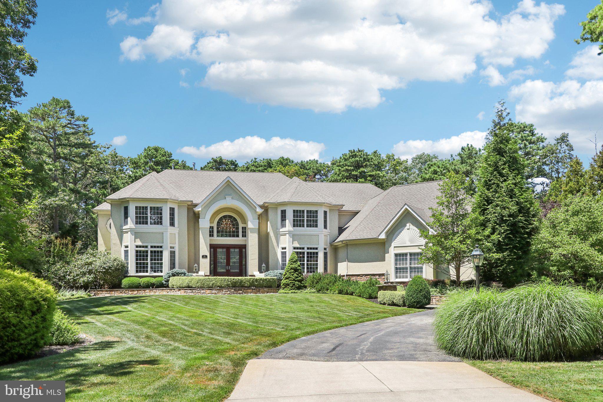 12 Brookwood Dr