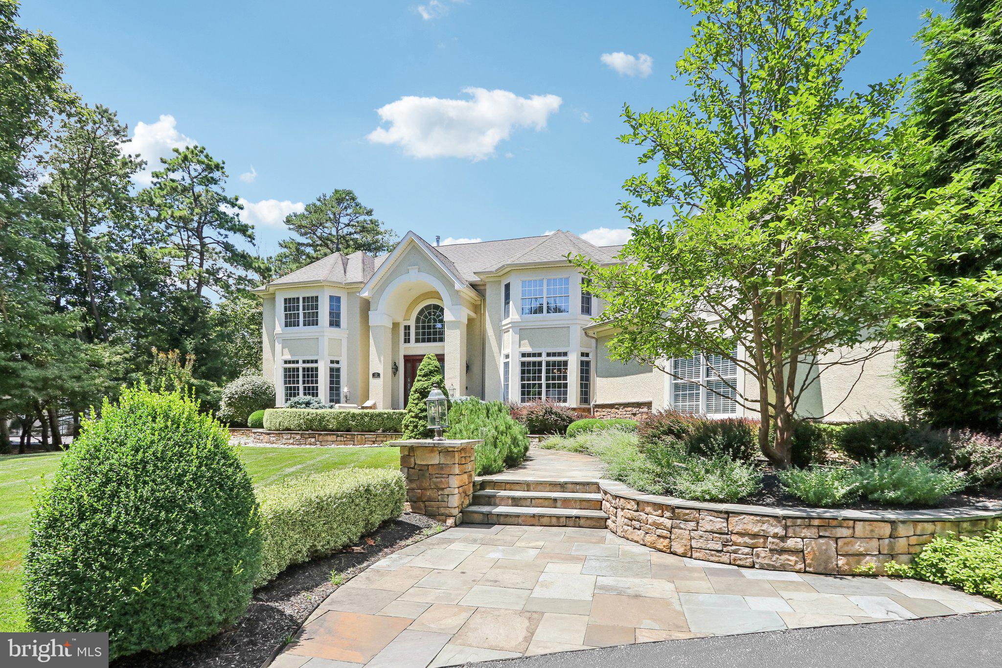12 Brookwood Dr