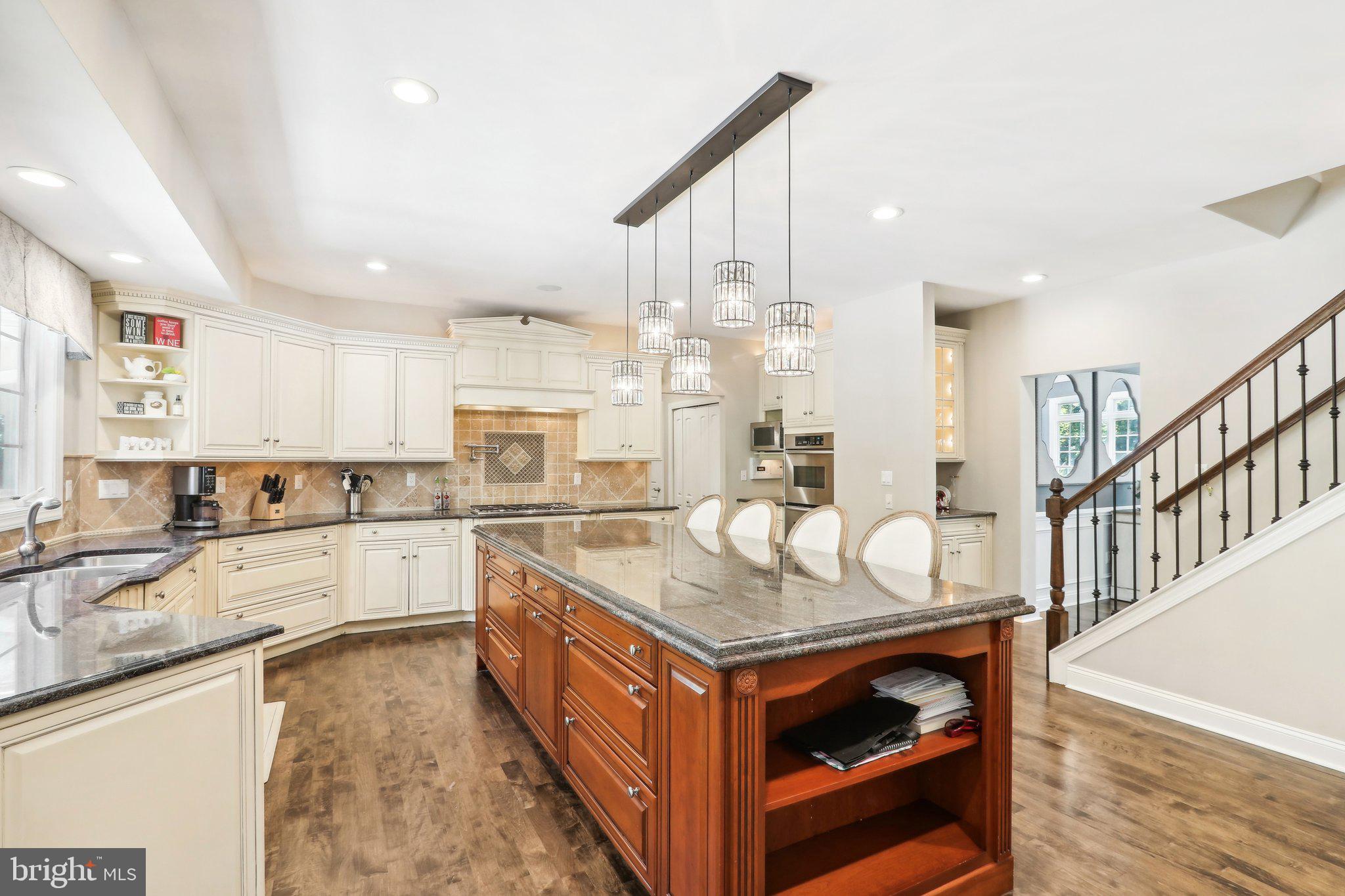 12 Brookwood Dr