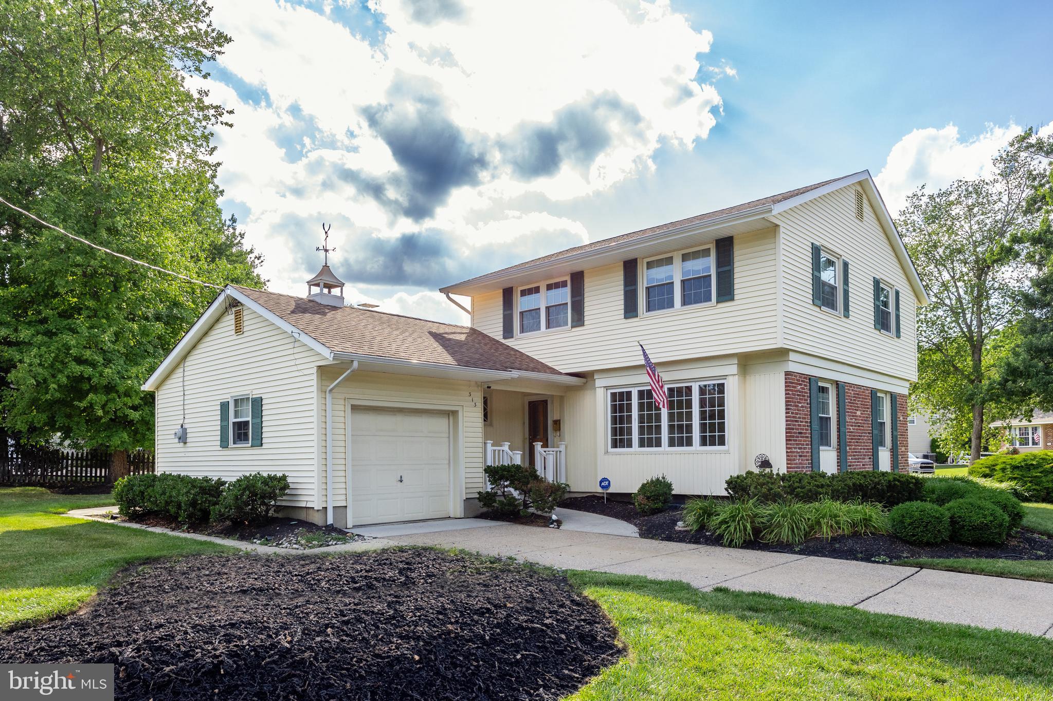 313 Mallard Dr