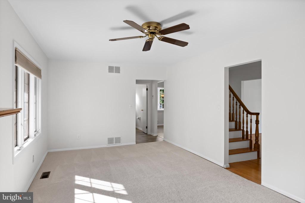 313 Mallard Dr