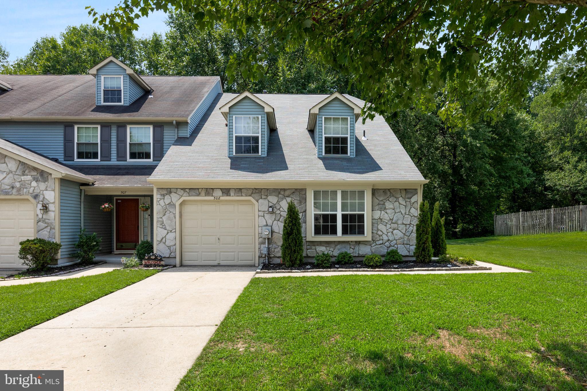 508 Hazelwood Ln